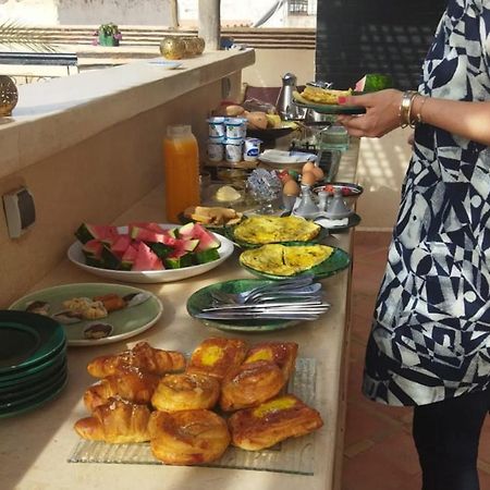 Riad Of The Storks - Exclusive Use For Up To 17 Persons Marrakesh Eksteriør billede
